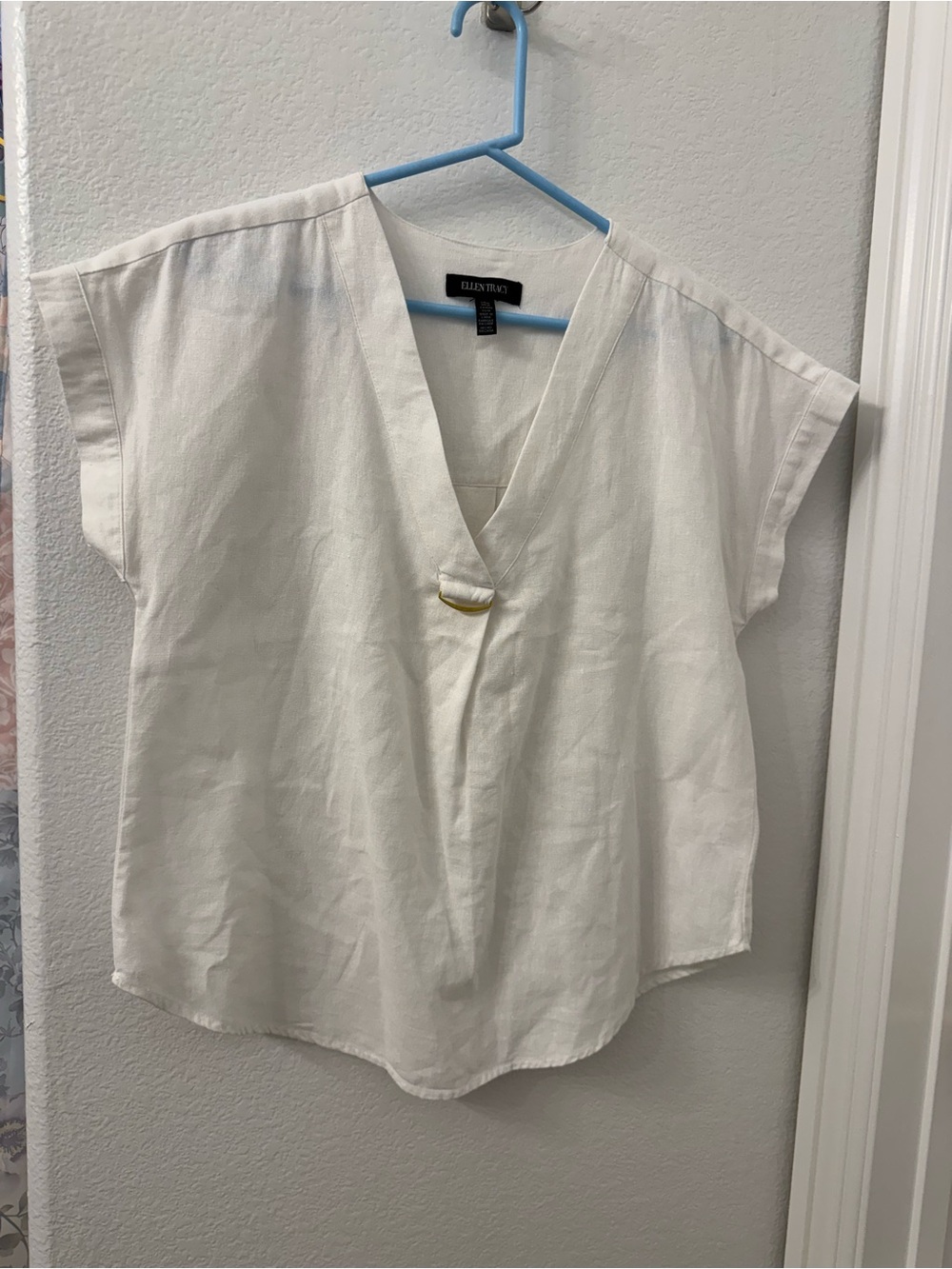 Ellen Tracy White V-Neck Short Sleeve Linen Top Medium